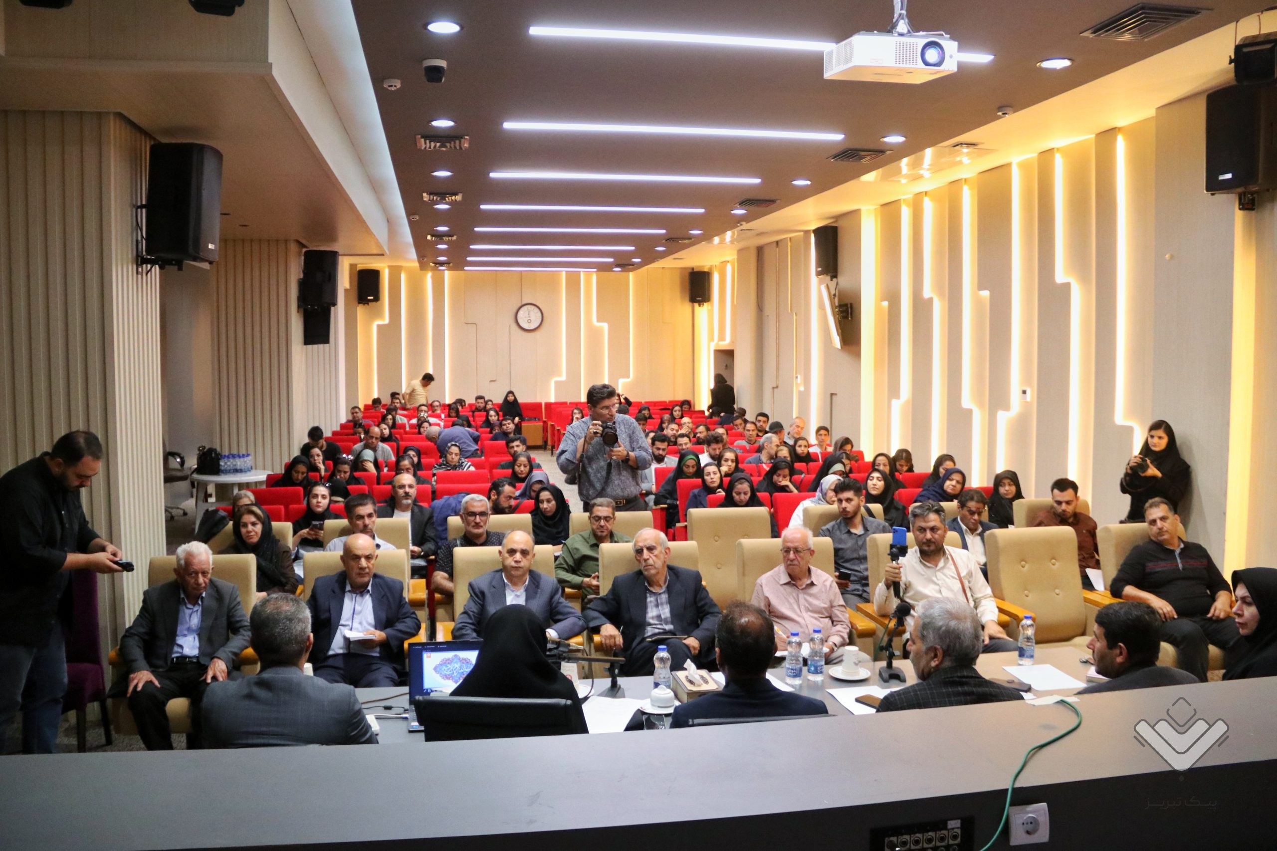 دررسانه| توانمندسازی جایگزین حمایتمحوری شد/ ۱۸۰ هزار خانوار تحت پوشش خدمات بهزیستی
